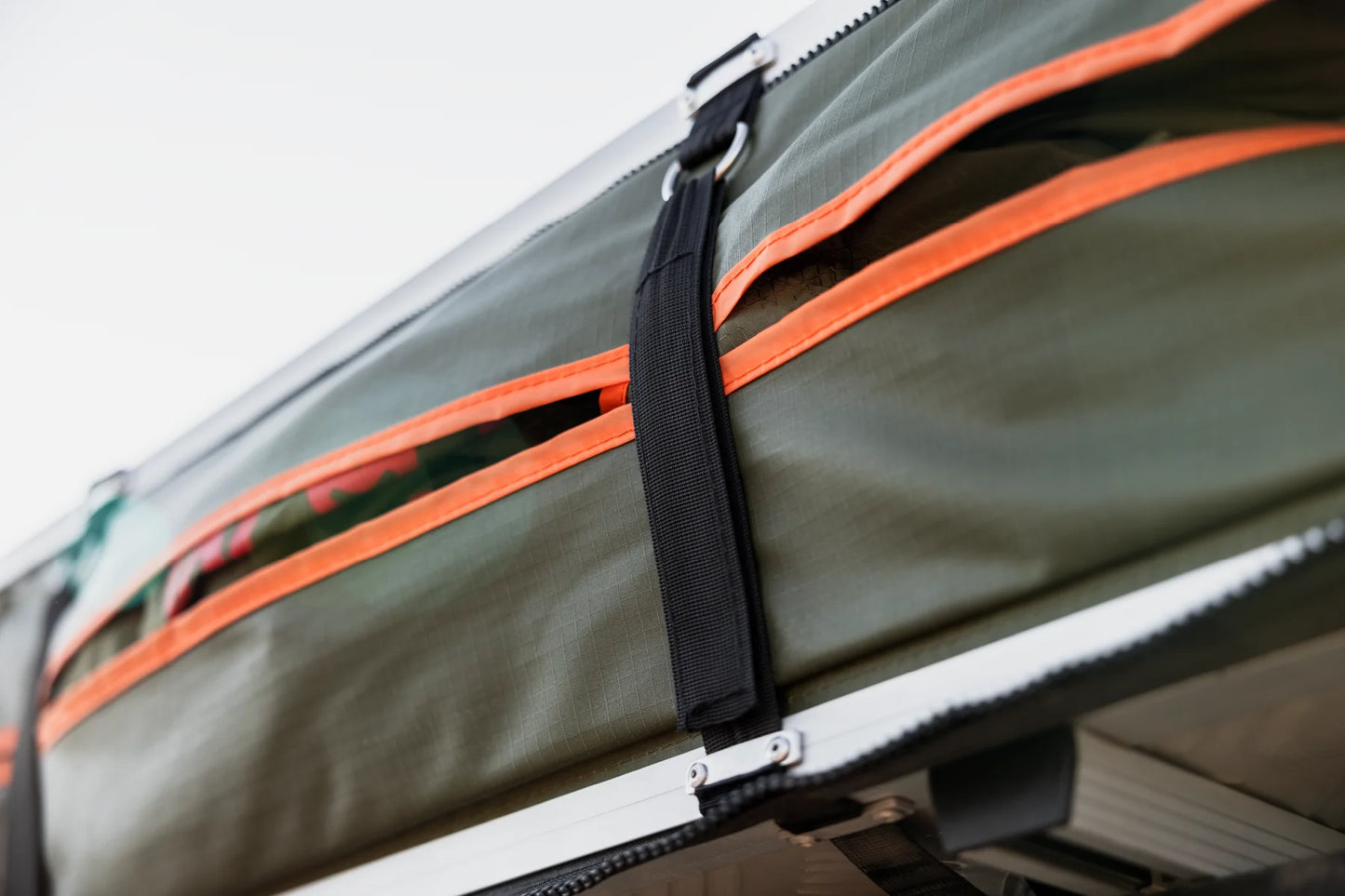 ROAM Vagabond Rooftop Tent